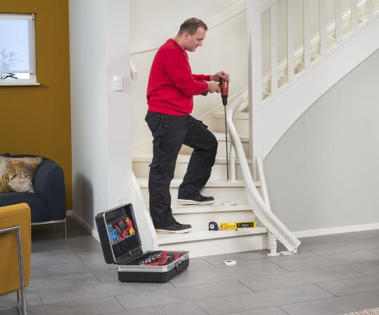 Monte-escalier intérieur : la solution pour aménager votre escalier sans prévoir de gros travaux